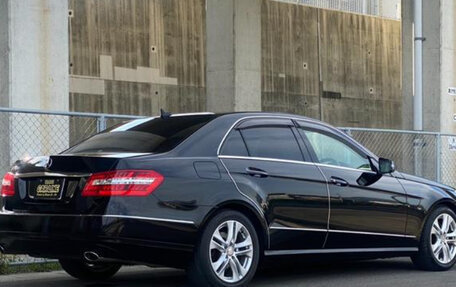 Mercedes-Benz E-Класс, 2013 год, 1 200 000 рублей, 4 фотография