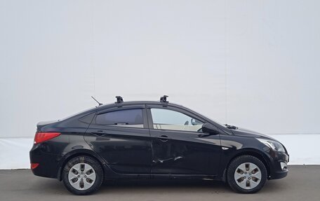 Hyundai Solaris II рестайлинг, 2015 год, 595 000 рублей, 4 фотография