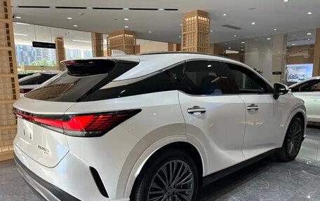 Lexus RX IV рестайлинг, 2024 год, 7 750 000 рублей, 3 фотография