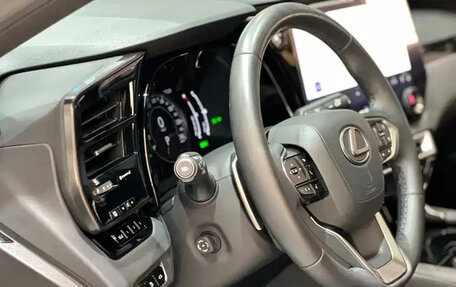 Lexus RX IV рестайлинг, 2024 год, 7 750 000 рублей, 7 фотография