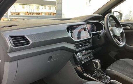 Volkswagen T-Cross I, 2021 год, 1 074 000 рублей, 9 фотография