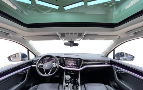 Volkswagen Touareg III, 2021 год, 4 100 300 рублей, 10 фотография