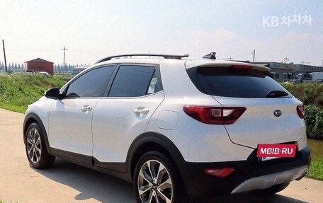 KIA Stonic, 2020 год, 1 250 010 рублей, 3 фотография
