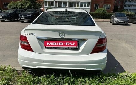 Mercedes-Benz C-Класс, 2013 год, 2 000 000 рублей, 2 фотография