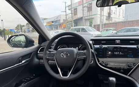 Toyota Camry, 2021 год, 1 990 027 рублей, 10 фотография