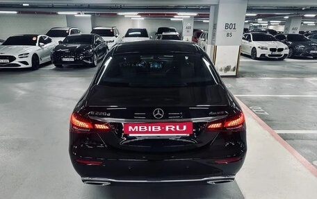 Mercedes-Benz E-Класс, 2021 год, 3 195 027 рублей, 4 фотография