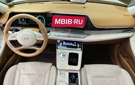 Hyundai Grandeur, 2022 год, 2 165 000 рублей, 5 фотография