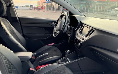 Hyundai Solaris II рестайлинг, 2018 год, 1 430 000 рублей, 10 фотография