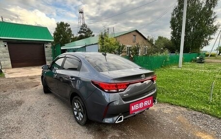 KIA Rio IV, 2021 год, 1 850 000 рублей, 3 фотография