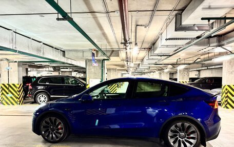 Tesla Model Y I, 2022 год, 4 600 000 рублей, 6 фотография
