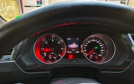 Volkswagen Tiguan II, 2018 год, 2 450 000 рублей, 4 фотография