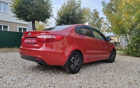 KIA Rio III рестайлинг, 2013 год, 820 000 рублей, 3 фотография