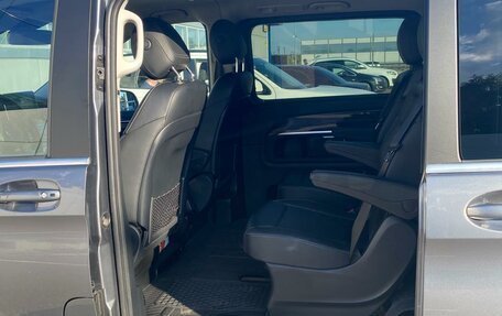 Mercedes-Benz V-Класс, 2019 год, 6 300 000 рублей, 7 фотография