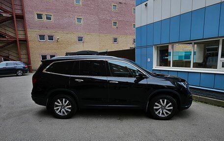 Honda Pilot III рестайлинг, 2018 год, 3 300 000 рублей, 6 фотография