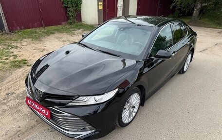 Toyota Camry, 2019 год, 3 090 000 рублей, 7 фотография