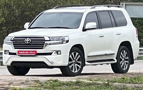 Toyota Land Cruiser 200, 2015 год, 5 000 000 рублей, 16 фотография