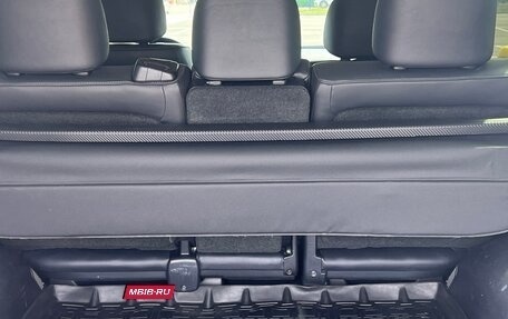 Toyota Land Cruiser 200, 2015 год, 5 000 000 рублей, 23 фотография