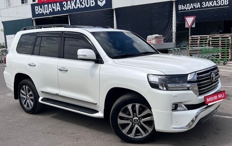 Toyota Land Cruiser 200, 2015 год, 5 000 000 рублей, 18 фотография