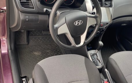 Hyundai Solaris II рестайлинг, 2011 год, 610 000 рублей, 9 фотография
