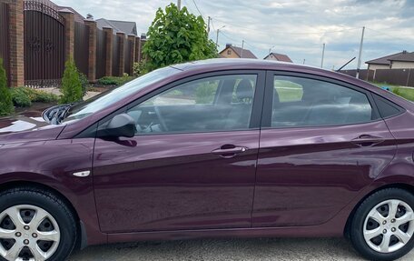 Hyundai Solaris II рестайлинг, 2011 год, 610 000 рублей, 5 фотография