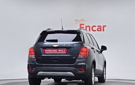Chevrolet Trax, 2021 год, 1 070 000 рублей, 4 фотография