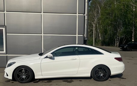 Mercedes-Benz E-Класс, 2015 год, 2 300 000 рублей, 3 фотография