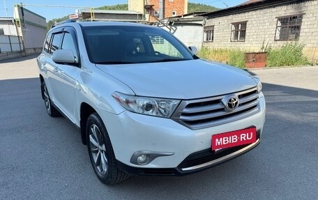 Toyota Highlander III, 2012 год, 2 550 000 рублей, 9 фотография