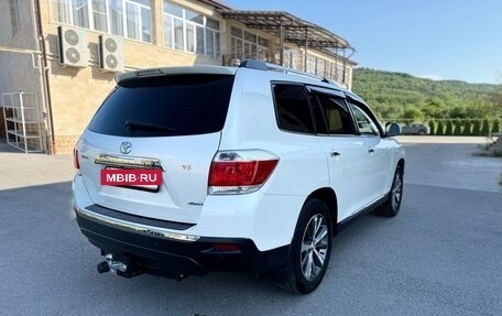 Toyota Highlander III, 2012 год, 2 550 000 рублей, 10 фотография