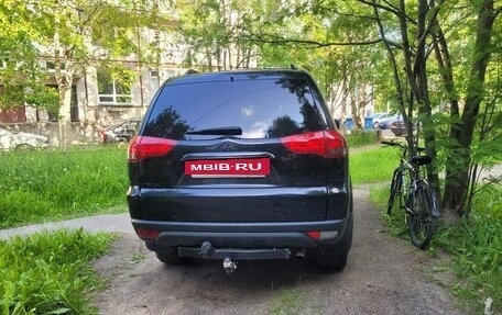 Mitsubishi Pajero Sport II рестайлинг, 2014 год, 2 100 000 рублей, 4 фотография