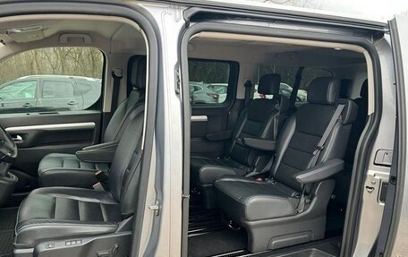 Peugeot Traveller I, 2020 год, 1 750 000 рублей, 10 фотография
