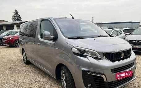 Peugeot Traveller I, 2020 год, 1 750 000 рублей, 2 фотография