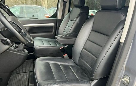 Peugeot Traveller I, 2020 год, 1 750 000 рублей, 20 фотография