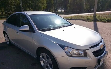 Chevrolet Cruze II, 2011 год, 1 550 000 рублей, 8 фотография