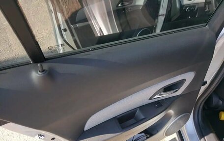 Chevrolet Cruze II, 2011 год, 1 550 000 рублей, 27 фотография