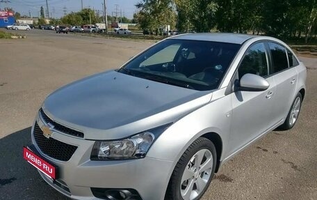 Chevrolet Cruze II, 2011 год, 1 550 000 рублей, 13 фотография