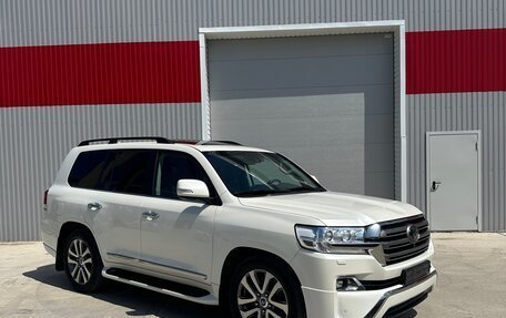 Toyota Land Cruiser 200, 2016 год, 6 990 000 рублей, 6 фотография