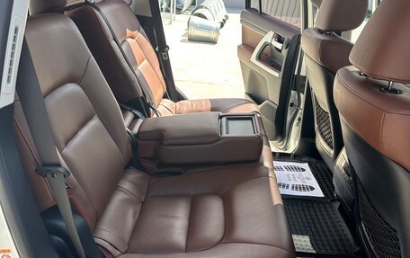 Toyota Land Cruiser 200, 2016 год, 6 990 000 рублей, 24 фотография