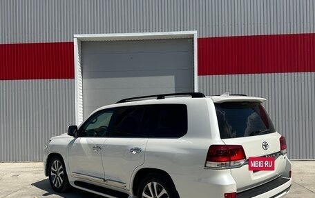 Toyota Land Cruiser 200, 2016 год, 6 990 000 рублей, 10 фотография