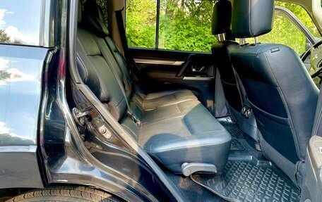 Mitsubishi Pajero IV, 2012 год, 2 700 000 рублей, 13 фотография