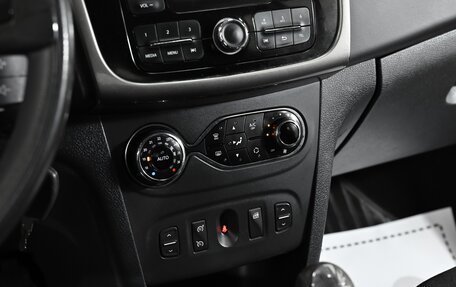 Renault Sandero II рестайлинг, 2016 год, 949 000 рублей, 8 фотография