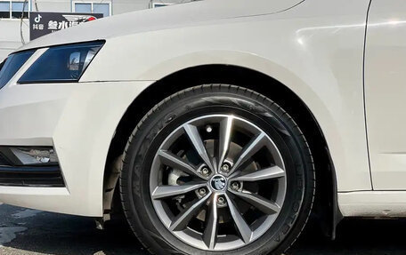 Skoda Octavia, 2021 год, 1 120 333 рублей, 8 фотография