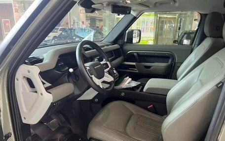 Land Rover Defender II, 2022 год, 5 950 000 рублей, 7 фотография