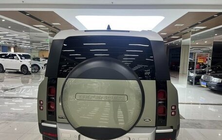 Land Rover Defender II, 2022 год, 5 950 000 рублей, 2 фотография