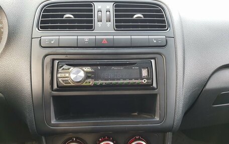 Volkswagen Polo VI (EU Market), 2015 год, 745 000 рублей, 6 фотография