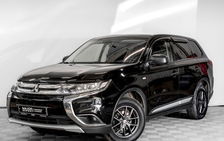 Mitsubishi Outlander III рестайлинг 3, 2018 год, 1 770 000 рублей, 1 фотография