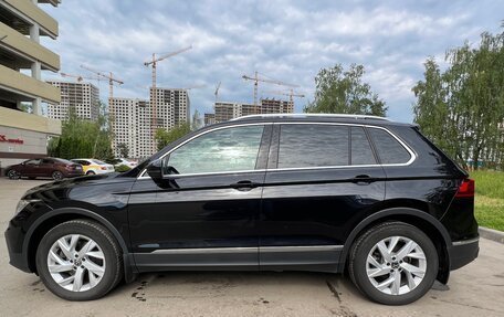 Volkswagen Tiguan II, 2021 год, 3 750 000 рублей, 3 фотография