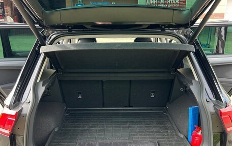 Volkswagen Tiguan II, 2021 год, 3 750 000 рублей, 13 фотография