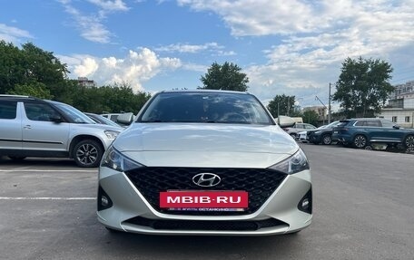 Hyundai Solaris II рестайлинг, 2020 год, 1 650 000 рублей, 4 фотография