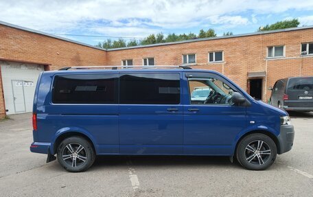 Volkswagen Transporter T5 рестайлинг, 2010 год, 1 950 000 рублей, 2 фотография