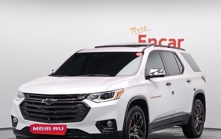 Chevrolet Traverse II, 2021 год, 2 700 000 рублей, 2 фотография